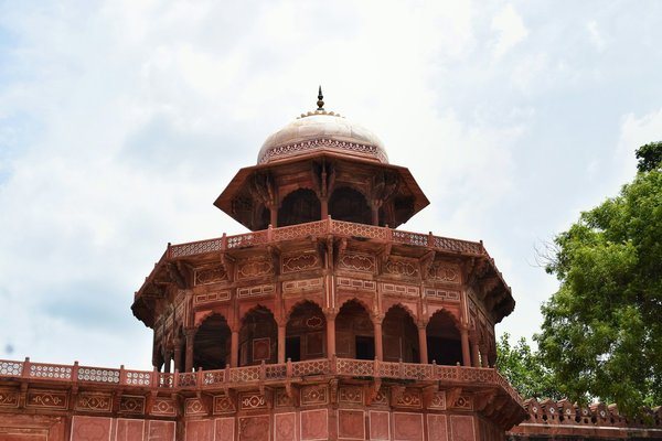 Peut-on organiser une croisière axée sur la découverte des temples hindous en Inde?